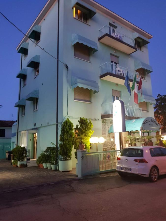 Hotel Savina リミニ エクステリア 写真
