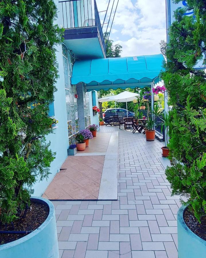 Hotel Savina リミニ エクステリア 写真