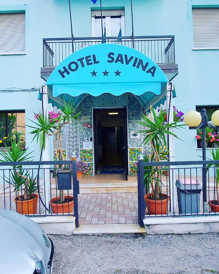 Hotel Savina リミニ エクステリア 写真